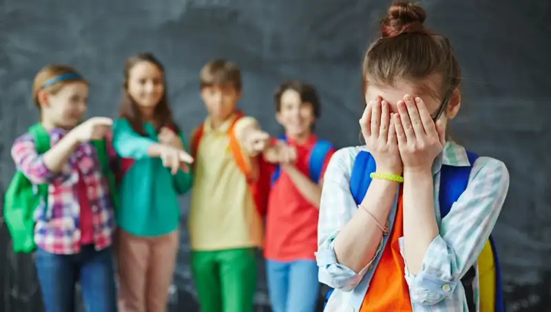 7 Trauma Masa Kecil dan Dampak Buruknya bagi Si Kecil! 7
